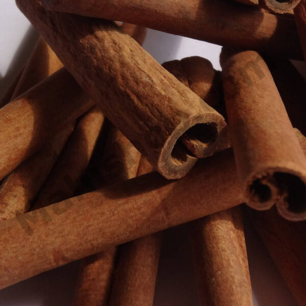 Cinnamon Bark Essential Oil Min